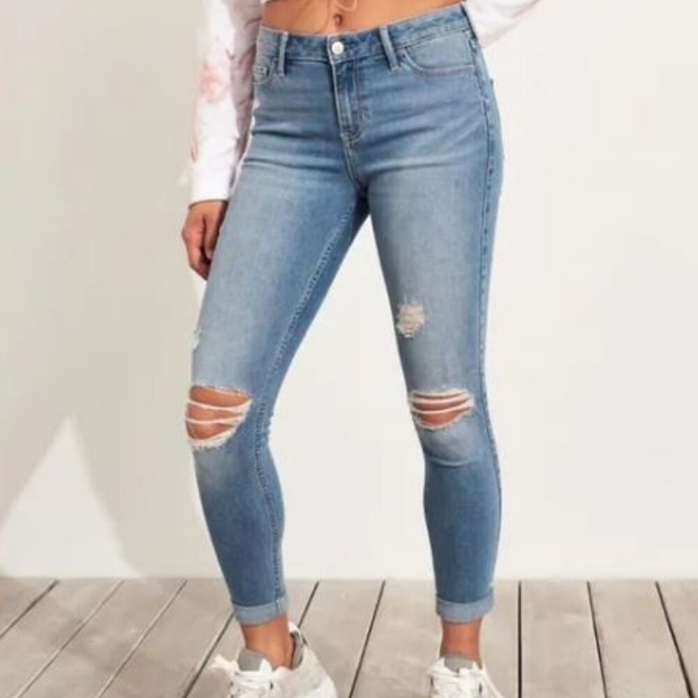 Hollister Mid Rise Skinny Jeans, Medium Blue, Size 30W 11R, #75654